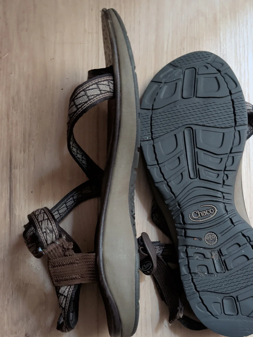 Chaco Z2 Sport Hiking Sandals Vibram Sole Brown Adjustable Womens Size 10W